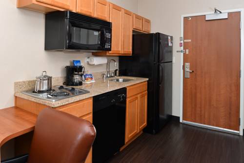Imagen de la habitación del Hotel Candlewood Suites Terre Haute. Foto 6