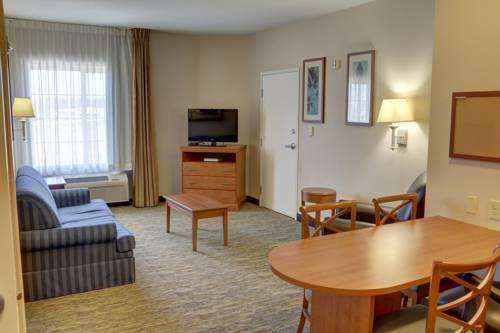 Imagen de la habitación del Hotel Candlewood Suites Texarkana. Foto 15