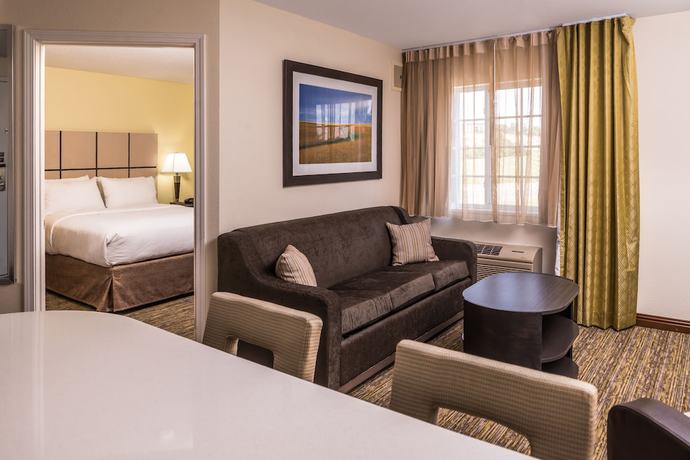 Imagen de la habitación del Hotel Candlewood Suites Topeka West, an IHG. Foto 6
