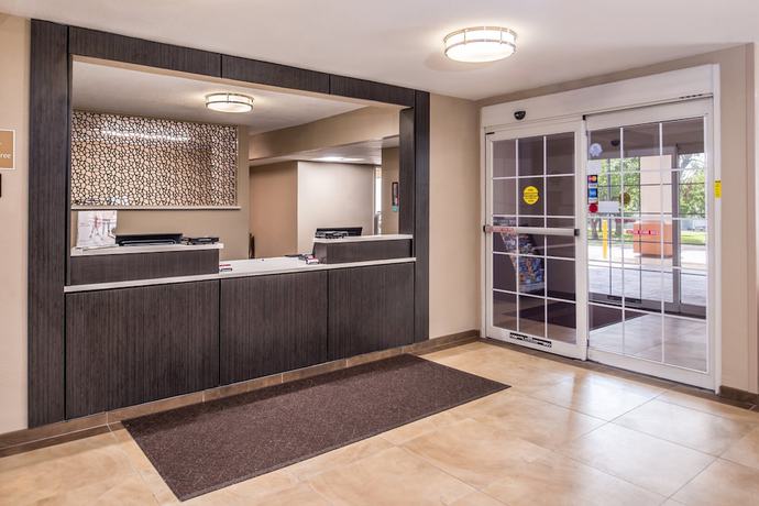 Imagen de los interiores del Hotel Candlewood Suites Topeka West, an IHG. Foto 19