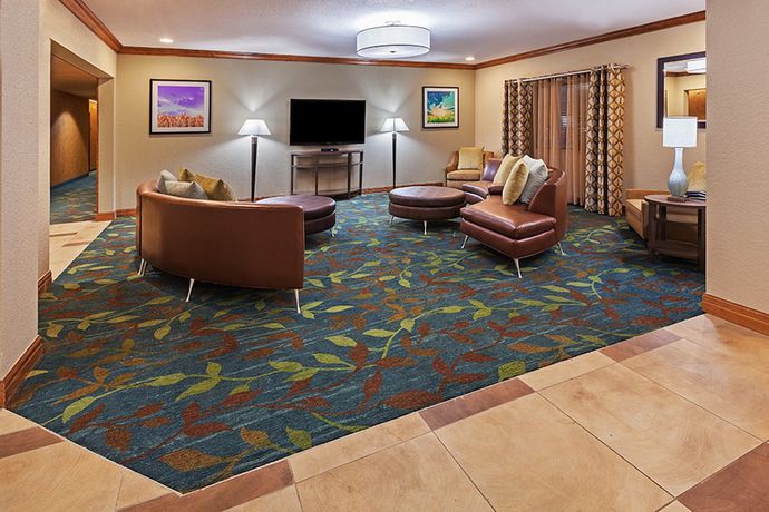 Imagen de los interiores del Hotel Candlewood Suites Tulsa, An Ihg. Foto 18
