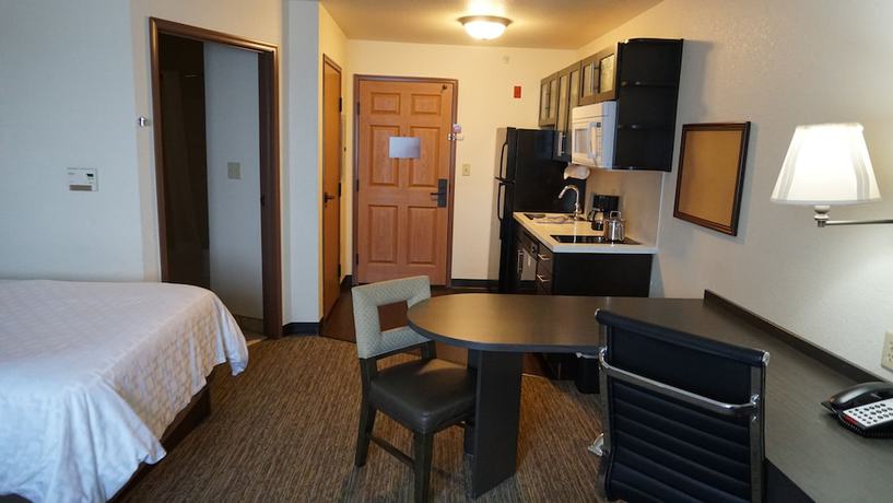 Imagen de la habitación del Hotel Candlewood Suites Tulsa, An Ihg. Foto 12