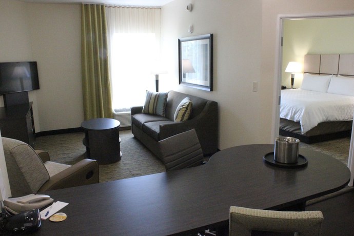 Imagen de la habitación del Hotel Candlewood Suites Valdosta Mall, an IHG. Foto 7
