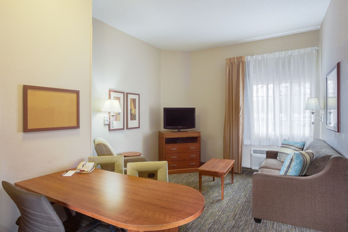 Imagen de los interiores del Hotel Candlewood Suites Virginia Beach Town Center, An Ihg. Foto 15