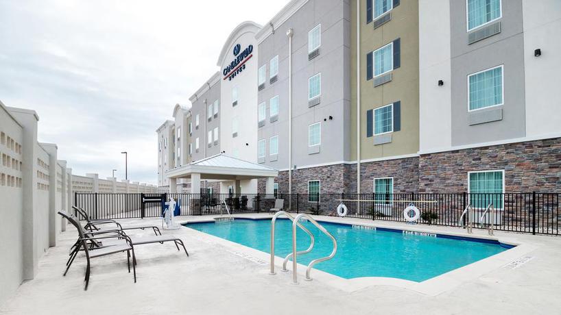 Imagen de la piscina del Hotel Candlewood Suites Waco, An Ihg. Foto 7