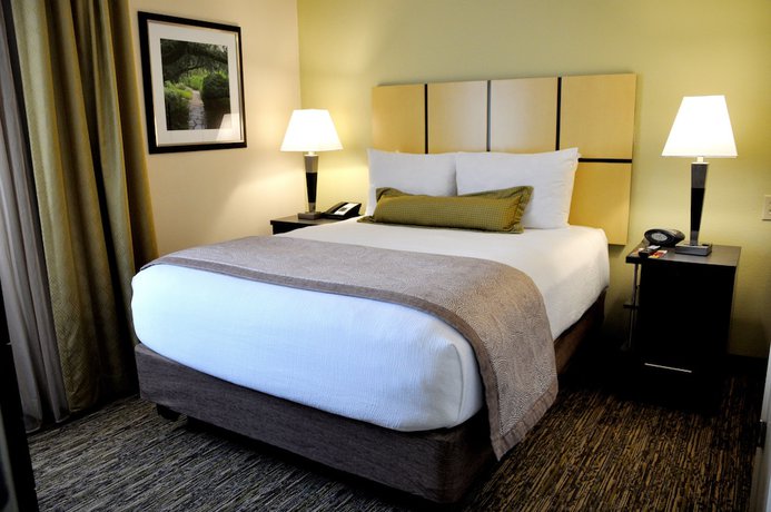Imagen de la habitación del Hotel Candlewood Suites Washington Dulles Sterling, an IHG. Foto 4