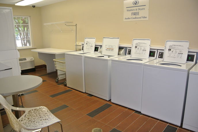 Imagen de los interiores del Hotel Candlewood Suites Washington-fairfax, An Ihg. Foto 15