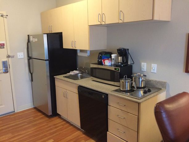 Imagen de la habitación del Hotel Candlewood Suites Watertown Fort Drum, An Ihg. Foto 11