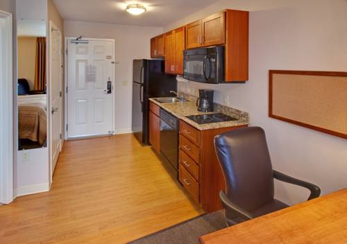 Imagen de la habitación del Hotel Candlewood Suites Williston. Foto 10