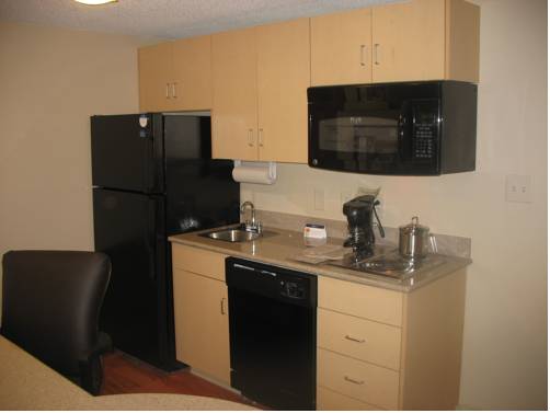 Imagen de la habitación del Hotel Candlewood Suites Wilson. Foto 13