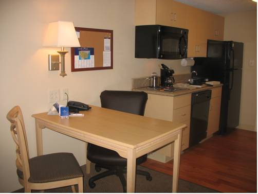 Imagen de la habitación del Hotel Candlewood Suites Wilson. Foto 14