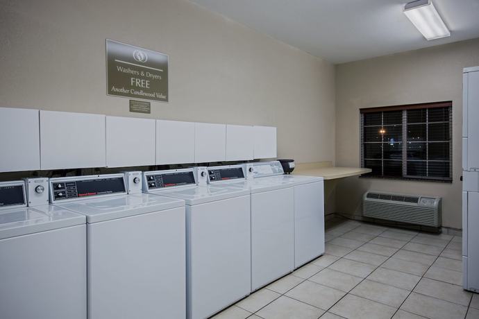 Imagen general del Hotel Candlewood Suites Windsor Locks Bradley Arpt, An Ihg. Foto 1