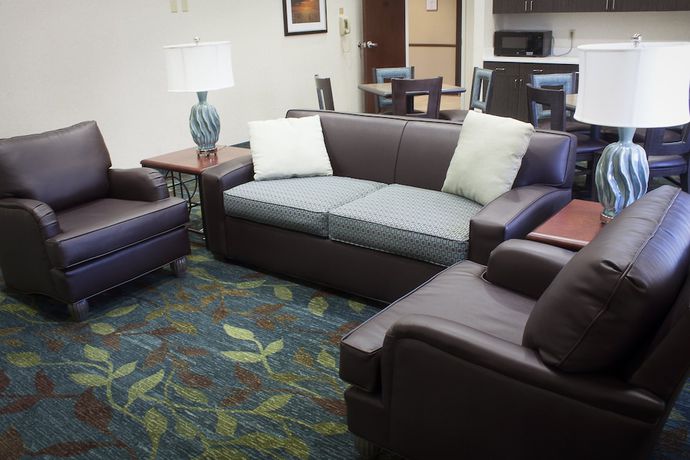 Imagen de los interiores del Hotel Candlewood Suites Youngstown W I-80 Niles Area, An Ihg. Foto 20