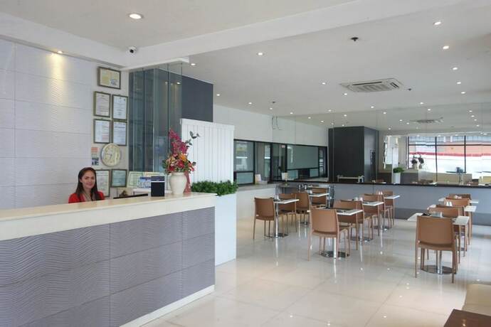 Imagen de los interiores del Hotel Canelsa. Foto 29