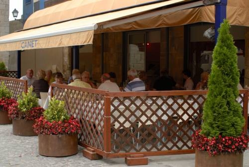 Imagen general del Hotel Canet. Foto 4