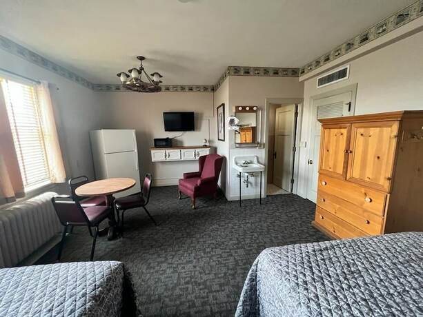 Imagen de la habitación del Hotel Canfield. Foto 17