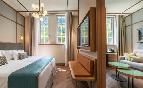 Imagen de la habitación del Hotel Canfranc Estación, A Royal Hideaway - Gran Lujo. Foto 11