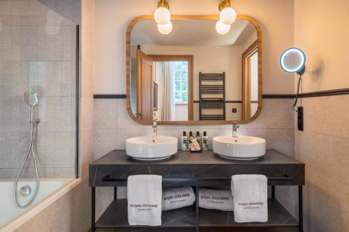 Imagen de la habitación del Hotel Canfranc Estación, A Royal Hideaway - Gran Lujo. Foto 15