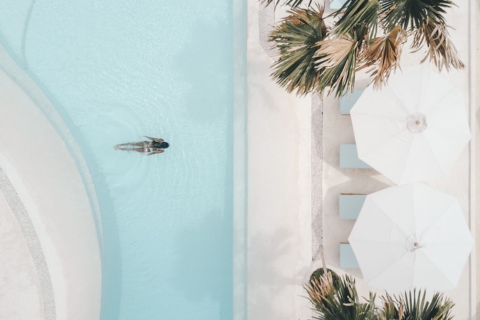 Imagen de la piscina del Hotel Canggu Village. Foto 18