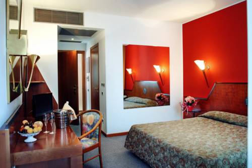 Imagen de la habitación del Hotel Cangrande Di Soave. Foto 5