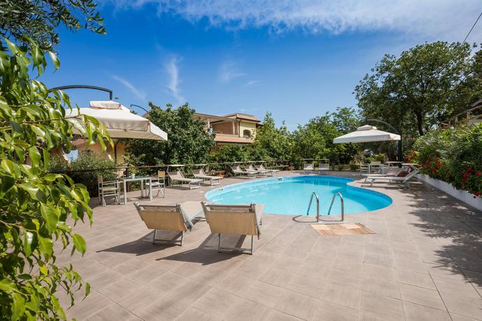 Imagen general del Hotel Cannamele Resort. Foto 6