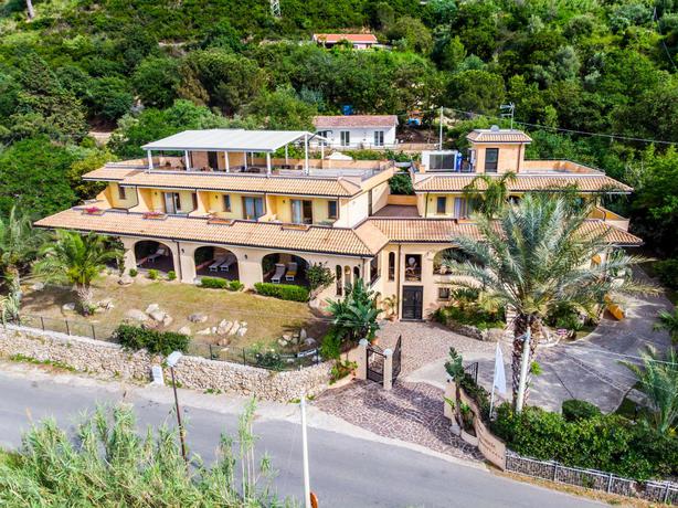 Imagen general del Hotel Cannamele Resort. Foto 11