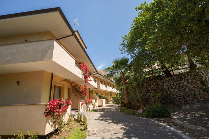 Imagen general del Hotel Cannamele Resort. Foto 19