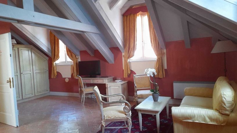 Imagen de la habitación del Hotel Cannero Lakeside Resort. Foto 6