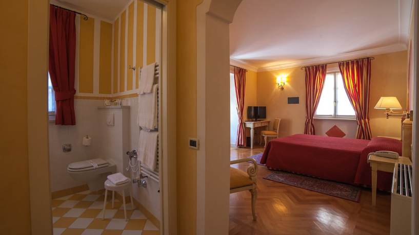 Imagen de la habitación del Hotel Cannero Lakeside Resort. Foto 14