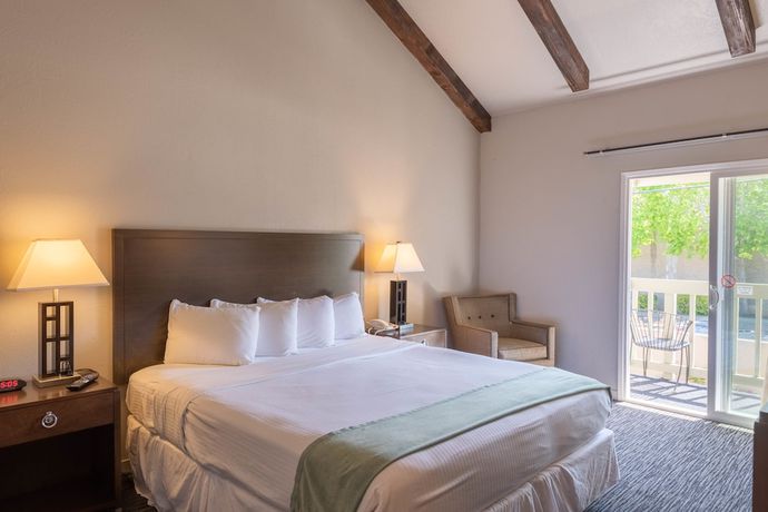 Imagen de la habitación del Hotel Cannery Row Inn. Foto 15