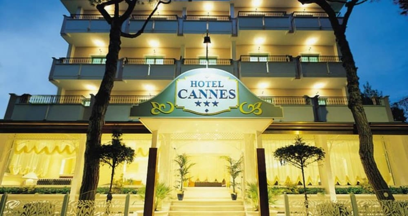 Imagen general del Hotel Cannes Riccione. Foto 1