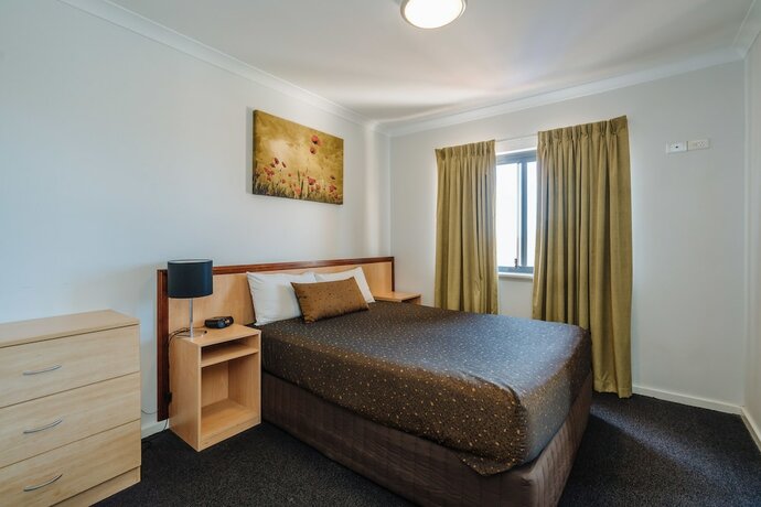 Imagen de la habitación del Hotel Canning Bridge Auto Lodge. Foto 15