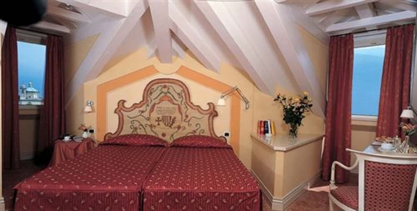 Imagen de la habitación del Hotel Cannobio. Foto 9