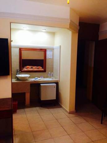 Imagen de los interiores del Hotel Cano, Celaya. Foto 8