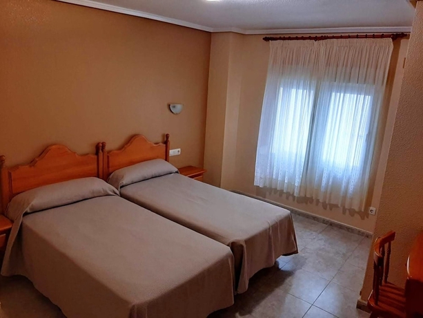 Imagen de la habitación del Hotel Cano, Torrevieja. Foto 7
