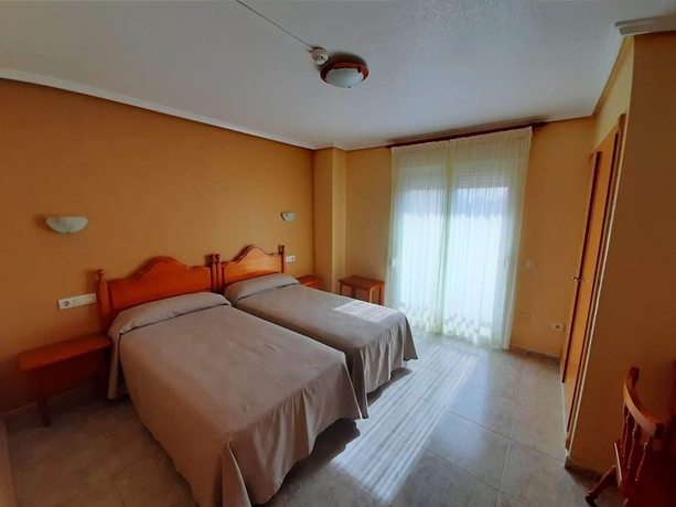 Imagen de la habitación del Hotel Cano, Torrevieja. Foto 16