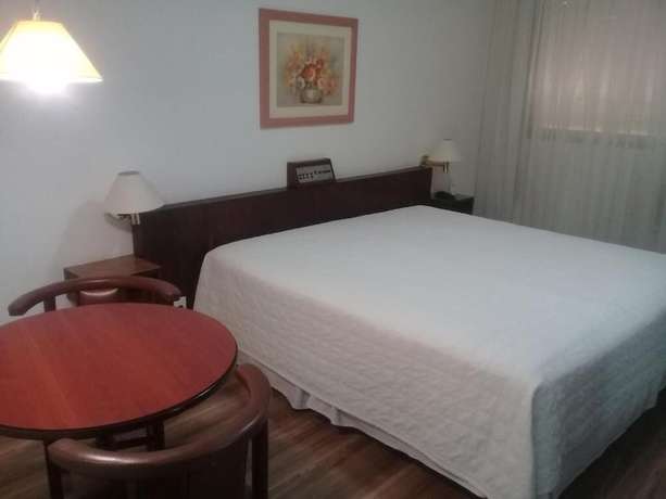 Imagen de la habitación del Hotel Canoas Parque. Foto 9
