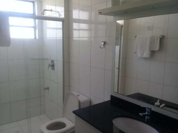 Imagen de la habitación del Hotel Canoas Parque. Foto 17