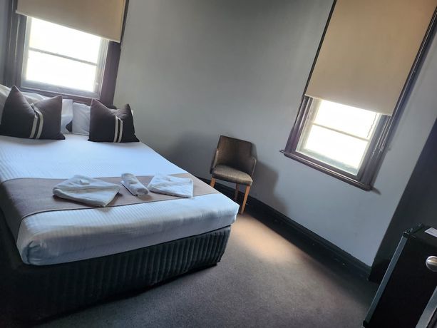 Imagen de la habitación del Hotel Canobolas. Foto 11