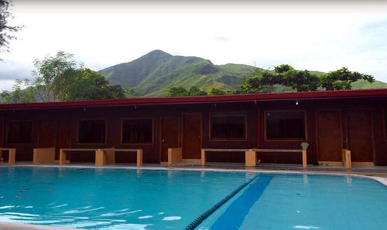 Imagen general del Hotel Canoe Beach Resort. Foto 7