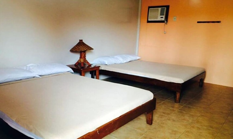 Imagen general del Hotel Canoe Beach Resort. Foto 11