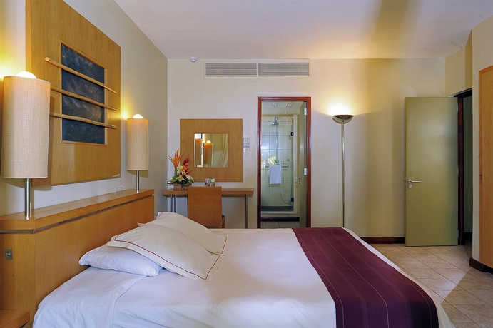 Imagen de la habitación del Hotel Canonnier Beachcomber Golf Resort and Spa. Foto 6