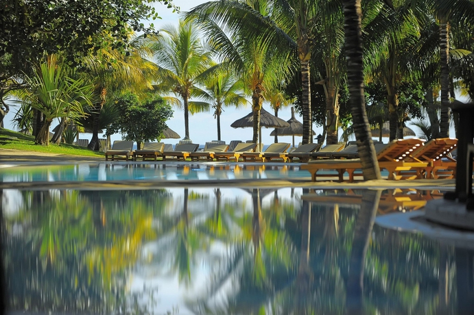 Imagen de la piscina del Hotel Canonnier Beachcomber Golf Resort and Spa. Foto 15