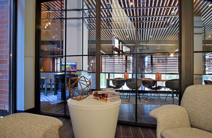 Imagen de los interiores del Hotel Canopy By Hilton Columbus Downtown Short North. Foto 17