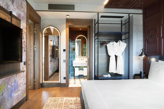 Imagen de la habitación del Hotel Canopy By Hilton Istanbul Taksim. Foto 4