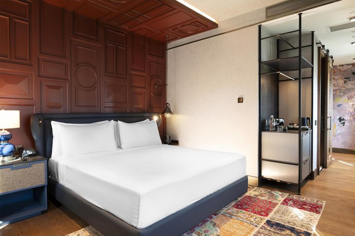 Imagen de la habitación del Hotel Canopy By Hilton Istanbul Taksim. Foto 9