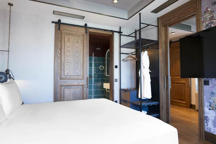 Imagen de la habitación del Hotel Canopy By Hilton Istanbul Taksim. Foto 14