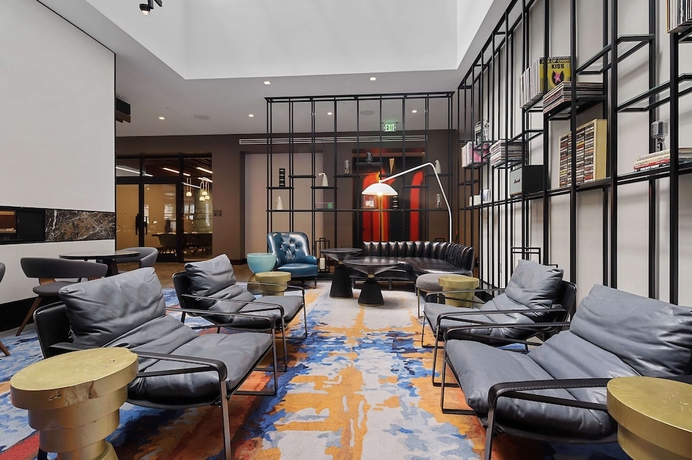 Imagen de los interiores del Hotel Canopy By Hilton Memphis Downtown. Foto 18