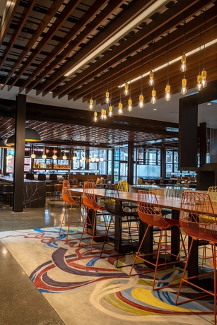 Imagen del bar/restaurante del Hotel Canopy By Hilton Memphis Downtown. Foto 2