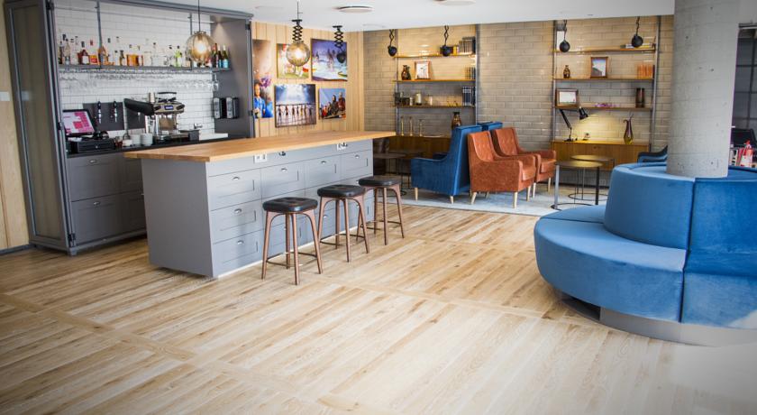 Imagen del bar/restaurante del Hotel Canopy By Hilton Reykjavik City Centre. Foto 2